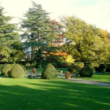 Дом отдыха A Castle In Wine Country