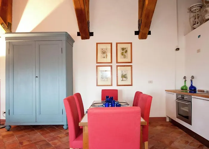 A Castle In Wine Country Сasa de vacaciones